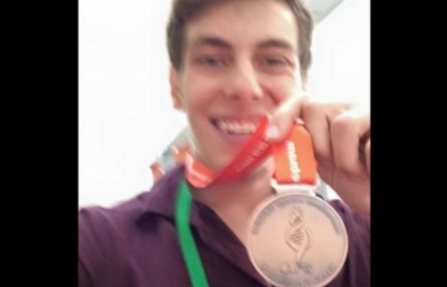 Αριστούχος στην ιατρική Αθηνών: Έπιασε το απόλυτο δεκάρι και είπε τον όρκο του Ιπποκράτη