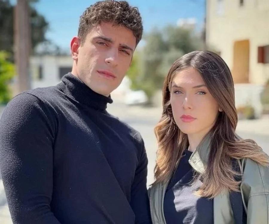 Χαρές για την Εβελίνα Παπούλια: Παντρεύει την κόρη της Αφροδίτη Λιάντου, οι ετοιμασίες και η συγκατοίκηση