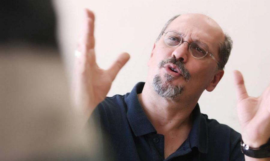 Βασίλης Λυριτζής: Η ενασχόληση με τη μάχιμη δημοσιογραφία, η διάγνωση με όγκο στον εγκέφαλο, η περίεργη σύμπτωση και η τελευταία επιθυμία