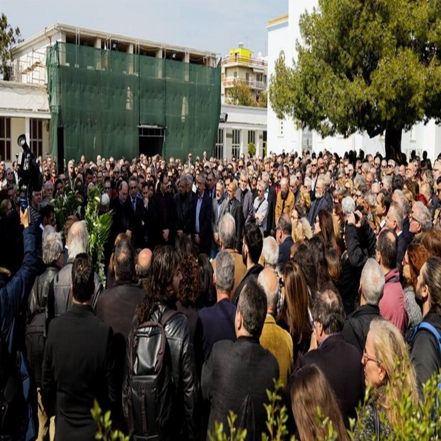 Βασίλης Λυριτζής: Η ενασχόληση με τη μάχιμη δημοσιογραφία, η διάγνωση με όγκο στον εγκέφαλο, η περίεργη σύμπτωση και η τελευταία επιθυμία