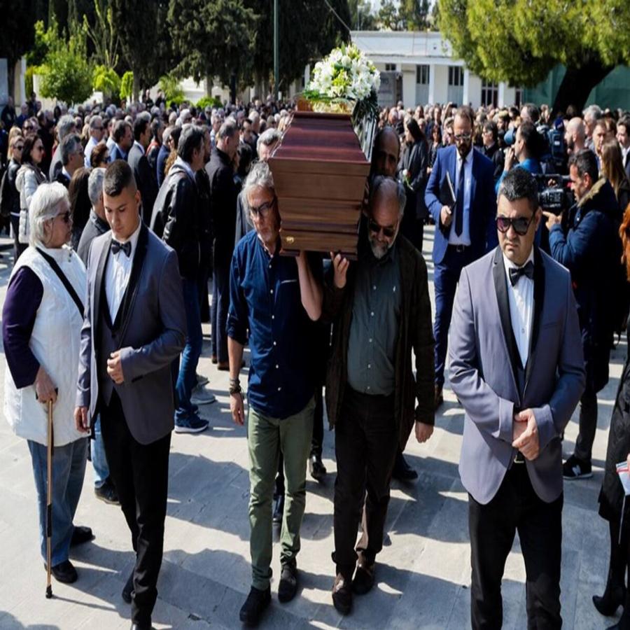 Βασίλης Λυριτζής: Η ενασχόληση με τη μάχιμη δημοσιογραφία, η διάγνωση με όγκο στον εγκέφαλο, η περίεργη σύμπτωση και η τελευταία επιθυμία