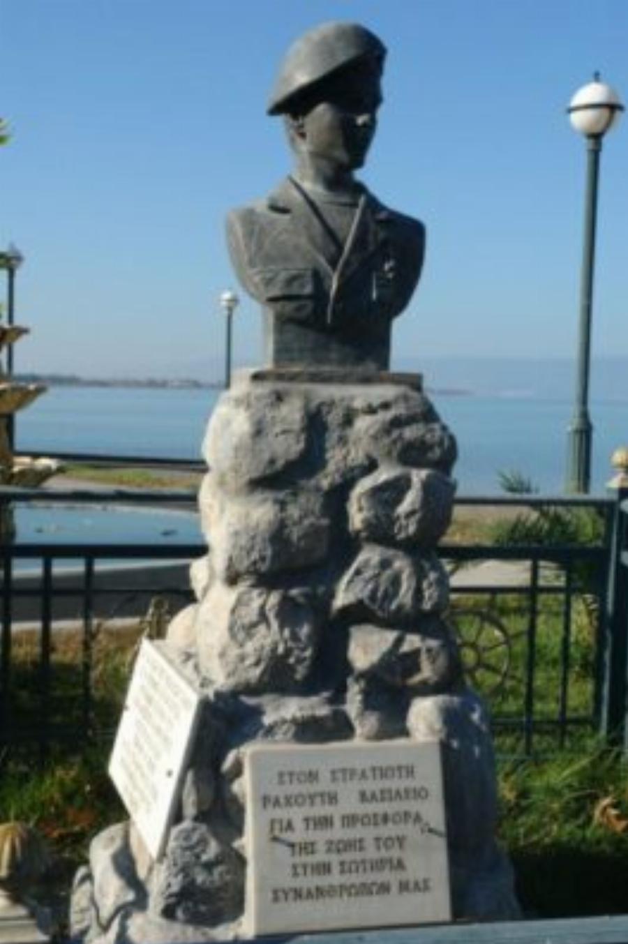 Θυσιάστηκε ο ίδιος για να μην πνιγεί το παιδί: Ο Βασίλης Ραχούτης είναι ο ήρωας που πέθανε σώζοντας αγνώστους