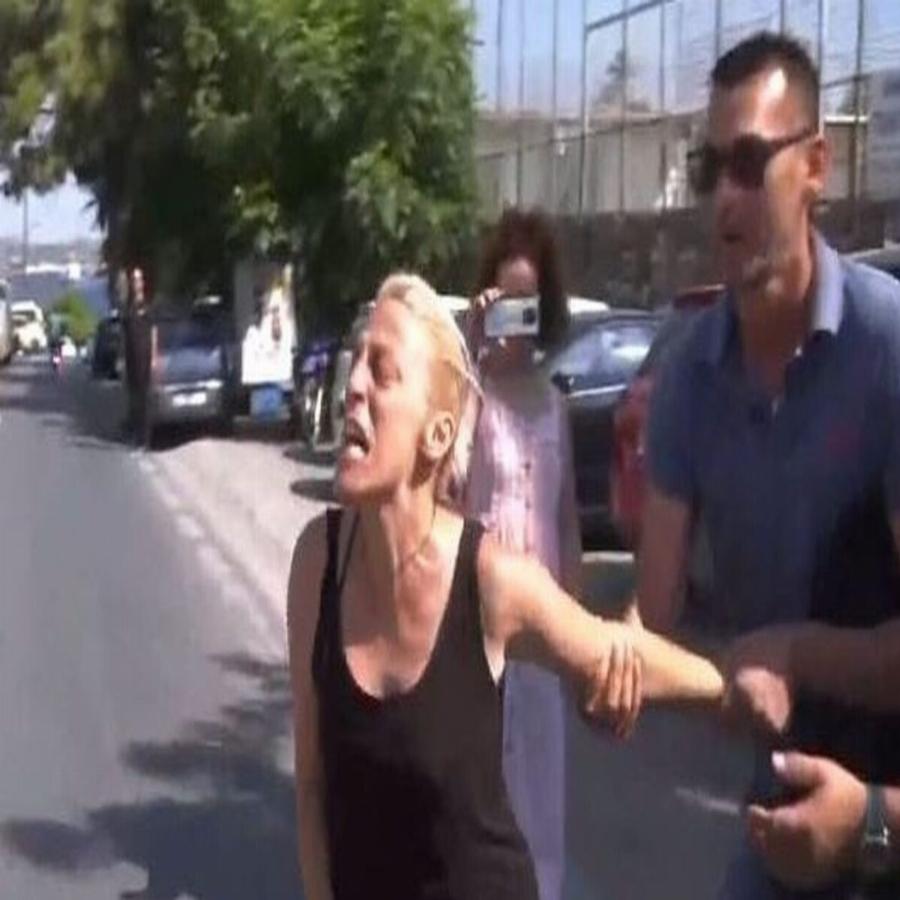 Βιασμός 14χρονης στην Μυτιλήνη: Ξέσπασε η μητέρα έξω από το δικαστήριο – «Τι σου έκανε το μωρό μου, παιδεραστή»