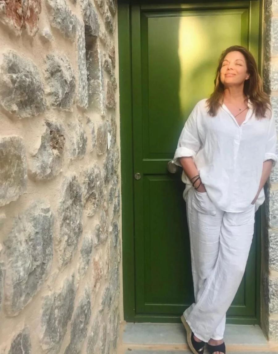 Η νέα ανάρτηση της Άντζελας Γκερέκου αφού έβγαλε τα μαύρα ρούχα: «Η καθεμιά μας έχει το δικό της τρόπο να πενθεί»