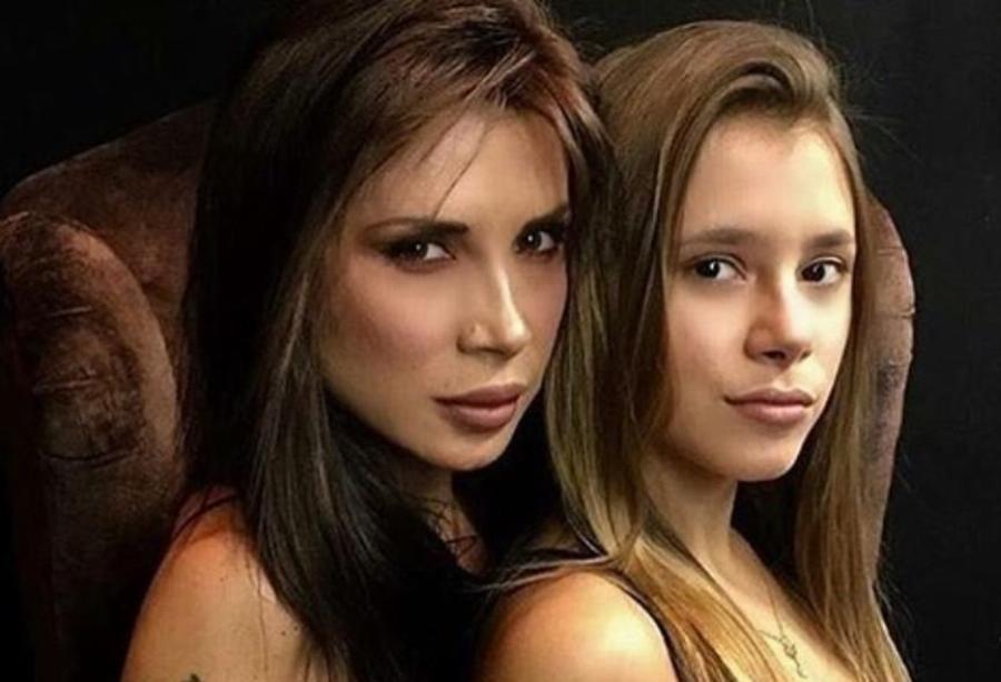 Η Πάολα και η κόρη της μοιάζουν σαν αδερφές: Τα χρόνια διαφοράς ηλικίας με την κόρη της είναι πολύ λιγότερα από όσα νομίζεις