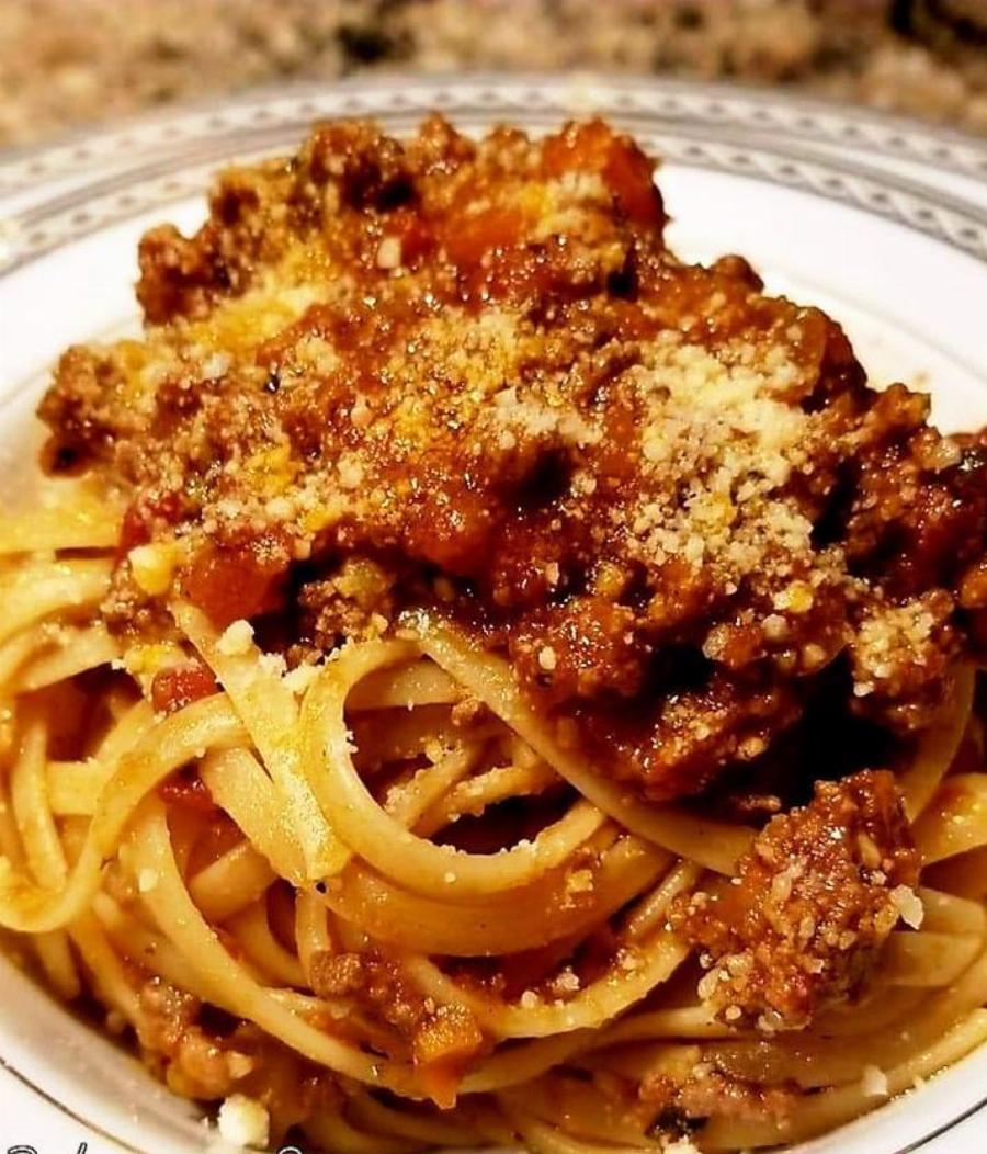 Νοστιμιά από άλλο πλανήτη: Vegan μακαρόνια μπολονέζ με φανταστικό κιμά από φακές