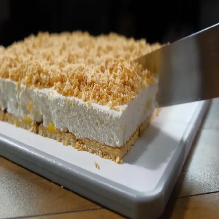 Γλυκό ψυγείου: Το δροσερό γιαουρτογλυκό που ετοιμάζεται σε 5′ λεπτά και σίγουρα θα το λατρέψετε