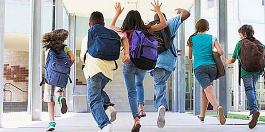 Τι αλλάζει στα σχολεία: Χωρίς μάσκες και τεστ το πρώτο κουδούνι – Τι συμβαίνει σε περίπτωση κρούσματος