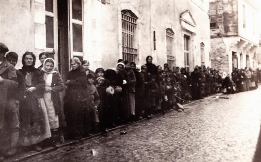 Πως κατάφεραν να επιβιώσουν στην κατοχή; Τα φαγητά που έφτιαχνα οι γιαγιάδες και οι παππούδες μας