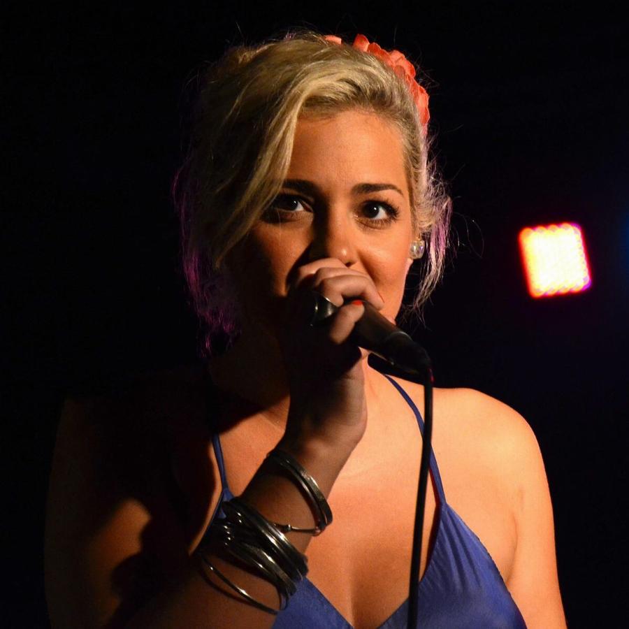 Ποια είναι η συνήθεια που έκοψε η Νατάσα Μποφίλιου και κατάφερε να χάσει 16 ολόκληρα κιλά – Ούτε δίαιτα, ούτε γυμναστική