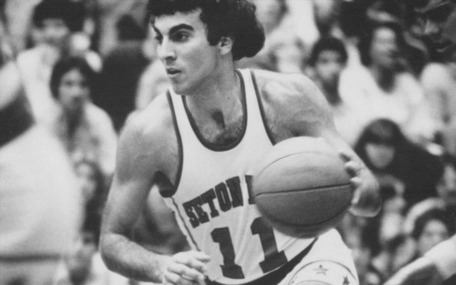 Νίκος Γκάλης: Η χρυσή εποχή του 87′, το τραγικό τέλος της συζύγου του και τα απωθημένα που δεν έγιναν ποτέ πραγματικότητα