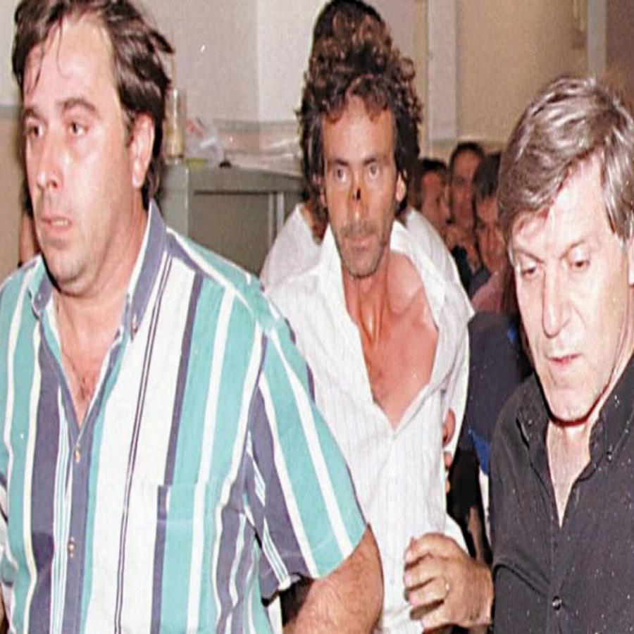 Το φρικιαστικό έγκλημα που σόκαρε την Ελλάδα: Ο παιδοκτόνος της Κρήτης που σκότωσε τα 3 αγοράκια του για να εκδικηθεί τη γυναίκα του