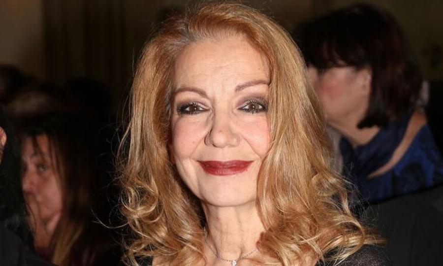 Πέμη Ζούμη: Οι αποτυχημένοι γάμοι, ο νέος ρόλος στο mega, η μονάκριβη κόρη της και το σοβαρό πρόβλημα υγείας