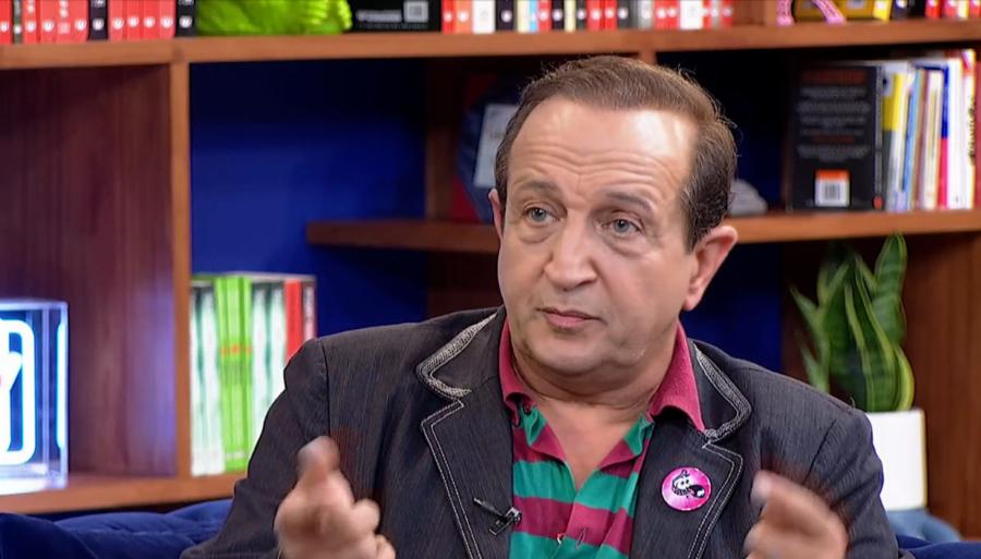 Σπύρος Μπιμπίλας: «Η βάπτιση είναι εξαναγκασμός, παίρνεις το παιδί και του λες ‘εγώ αποφασίζω ότι θα είσαι Χριστιανός’»