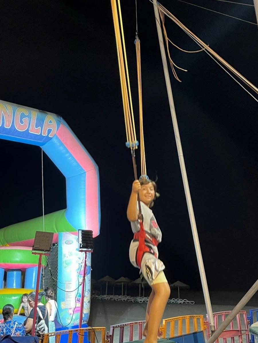 Σ’ ένα χρόνο 6 χειρουργεία: Η 8χρονη Ηλιάνα έδωσε την πιο δύσκολη μάχη, βγήκε νικήτρια και έκανε το όνειρο της πραγματικότητα