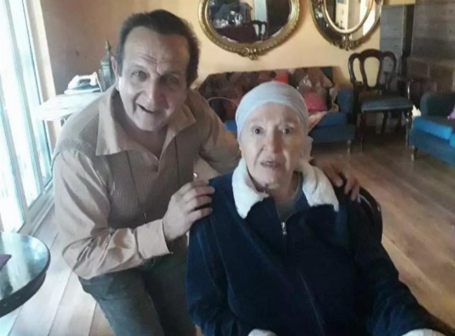 Μάρθα Καραγιάννη: Οι σχέσεις με τους άντρες, η συγκατοίκηση γαι 16 χρόνια με γυναίκα και η έξοδος από το χειρουργείο