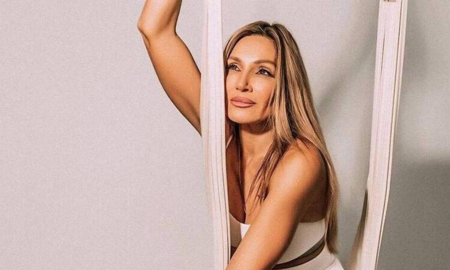 Η Ελένη Πετρουλάκη αποκαλύπτει: «Τρεις μέρες ήμουν σε κώμα, σηκώθηκα και δεν μπορούσα να περπατήσω»