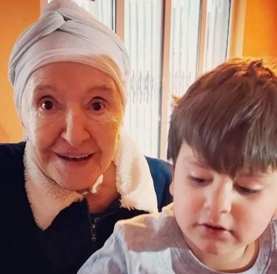 Μάρθα Καραγιάννη: Οι σχέσεις με τους άντρες, η συγκατοίκηση γαι 16 χρόνια με γυναίκα και η έξοδος από το χειρουργείο