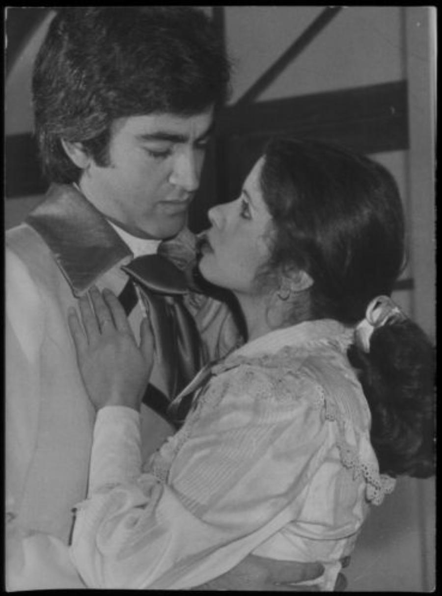 Υβόννη Μαλτέζου: Τα δύσκολα παιδικά χρόνια, η ορφανιά στα 13, το μόντελινγκ και ο γάμος με τον Κώστα Αρζόγλου