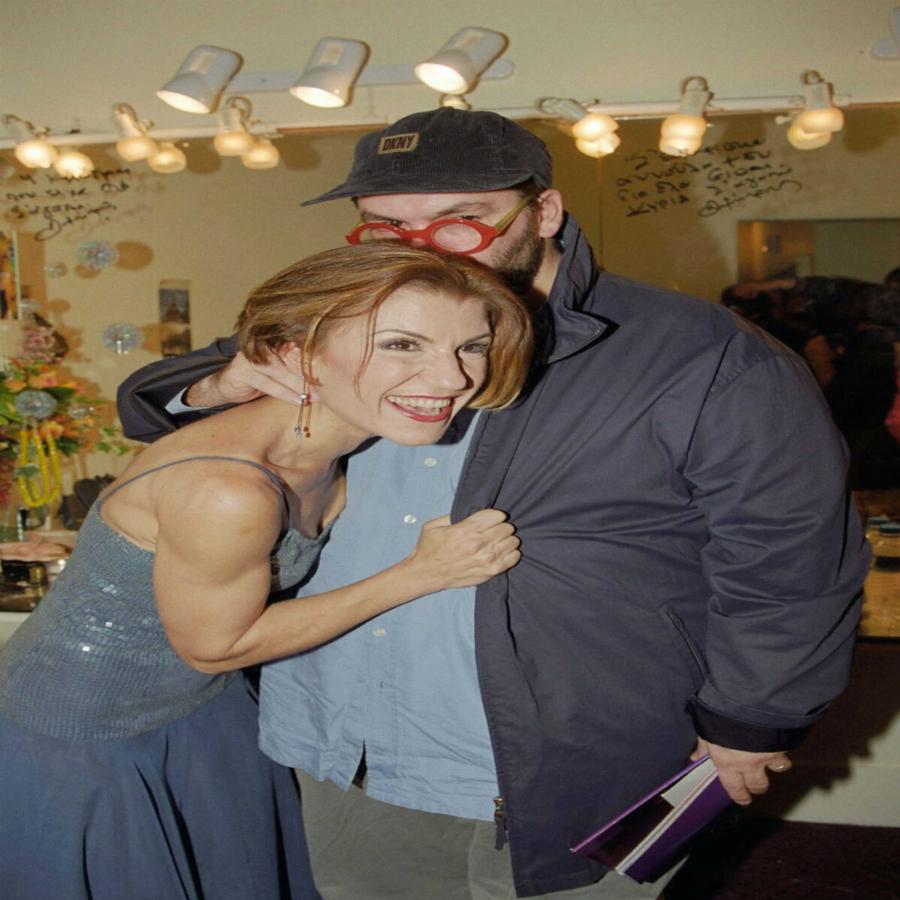 Χρύσα Ρώπα: Η υιοθεσία, ο δύσκολος χωρισμός με τον Θανάση Λάλα, η ανεργία και η μάχη με τον καρκίνο