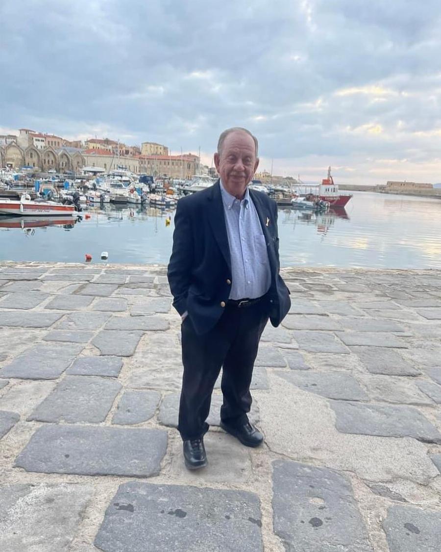 Το ξέσπασμα του γνωστού έλληνα σεφ Ηλία Μαμαλάκη: Πήρε να κάνει κράτηση σε γνωστό εστιατόριο και τον ακύρωσαν