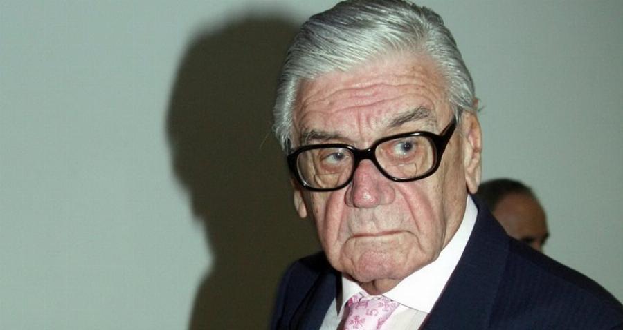 Δίνει μάχη για τη ζωή του ο Ζάχος Χατζηφωτίου στο ΝΙΜΙΤΣ: Πολύ δύσκολες ώρες για τον δημοσιογράφο και συγγραφέα