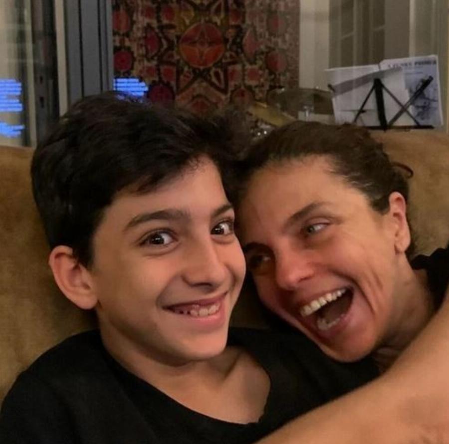 Η Ελίνα Ακριτίδου είναι περήφανη μητέρα δυο πανέμορφων παιδιών: Είναι και οι δυο αγόρια και το πρόβλημα υγείας του ενός