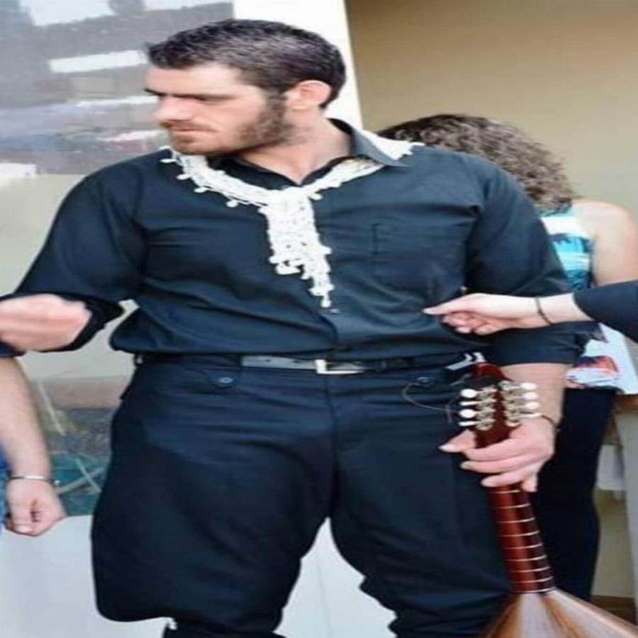 Θρήνος στην Κρήτη: Γνωστός λαουτιέρης έχασε τις αισθήσεις του και πέθανε μπροστά στη γυναίκα και τα παιδιά του