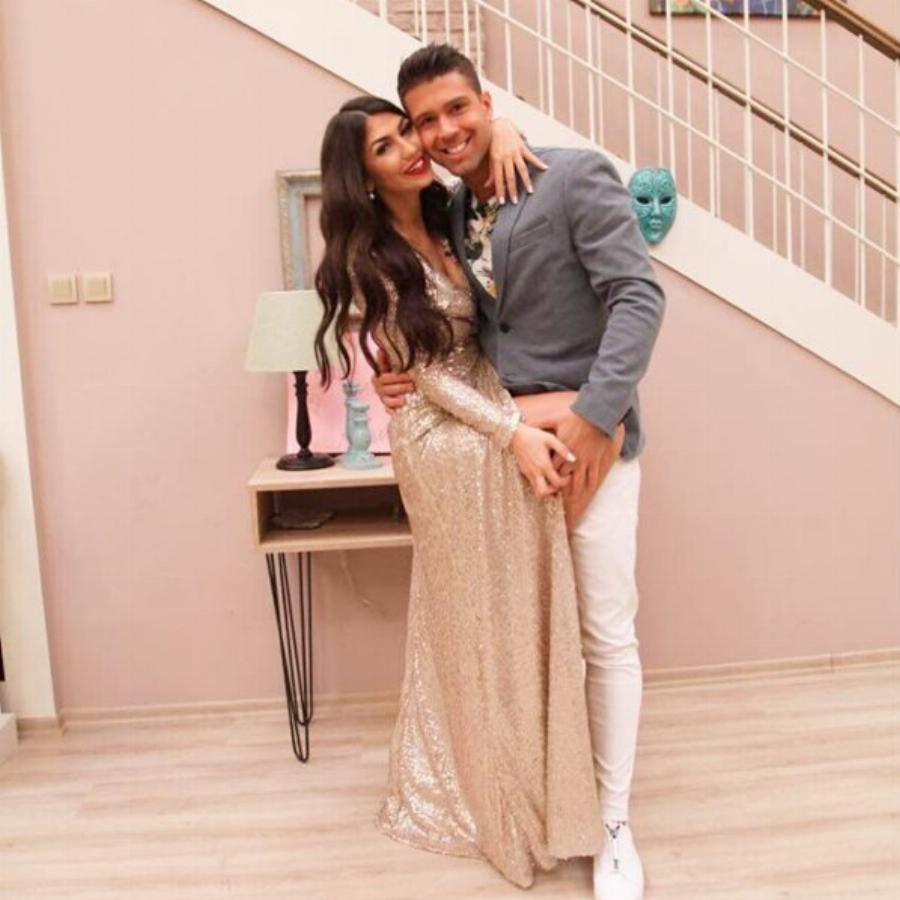 Χώρισε με την Κυριακή και ανανεώθηκε: Ο Σωκράτης από το Power Of Love με μούσια και με ιταλικό στυλ είναι αγνώριστος