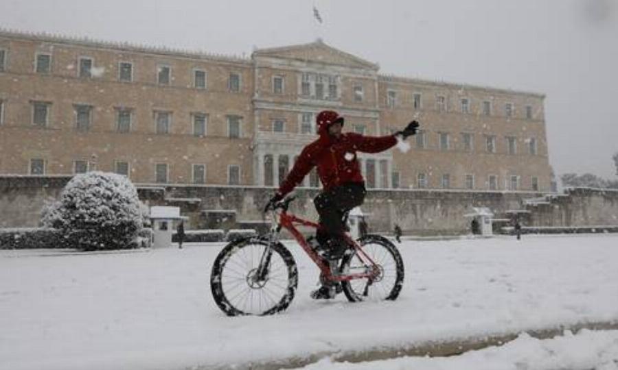 «Μίλησαν» τα Μερομήνια 2022 – 2023: Θα το στρώσει και φέτος στην Αθήνα, που και πότε θα χιονίσει