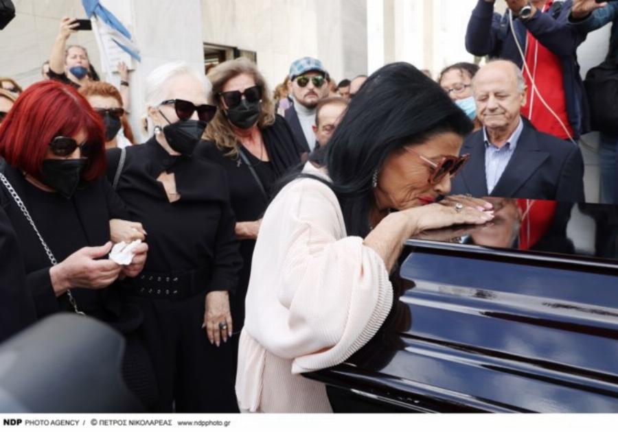 Μάρθα Καραγιάννη: Θα σκορπιστούν στην θάλασσα οι στάχτες της σπουδαίας ηθοποιού