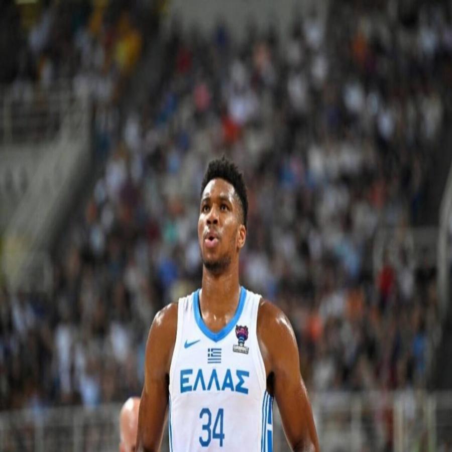 Μας ανατριχιάζει ξανά: Η νέα ανάρτηση του Γιάννη Αντετοκούνμπο για τη σημαία και τη χώρα μας που έκανε την Ελλάδα να δακρύσει