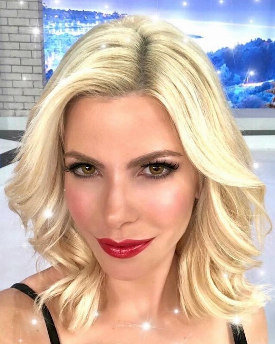 Πήρε το επίθετο του Χάρη από τον γάμο τους: Αυτό είναι το πραγματικό ονοματεπώνυμο της Αντελίνας Βαρθακούρη