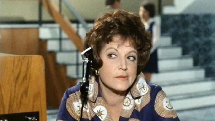 Ρένα Βλαχοπούλου: Η εκτέλεση των γονιών της, η πρωτοποριακή φωτογράφιση με μαγιό το ’50 και ο μεγάλος καυγάς με τη Μελίνα Μερκούρη