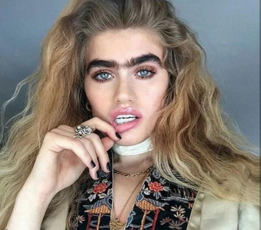 «1,5 εκατομμύριο λίρες τον χρόνο»: Η περιουσία της ξεπερνά το εξαψήφιο ποσό της Σοφίας Χατζηπαντελή