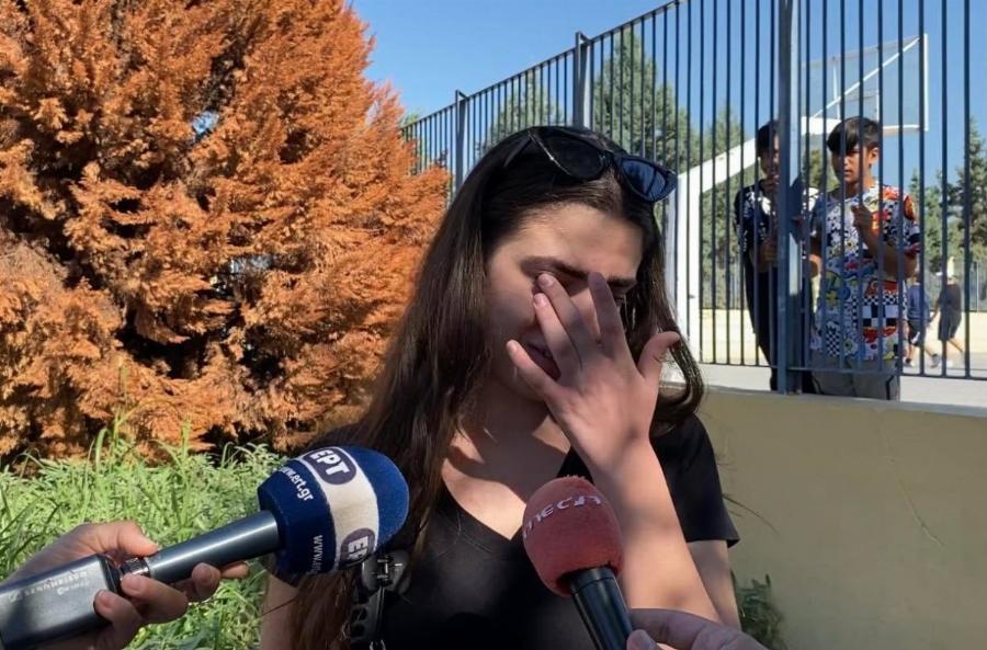 Ανείπωτη τραγωδία στην Θεσσαλονίκη: Μαθήτρια ξέσπασε σε κλάματα για τον 16χρονο Μιχάλη που έχασε τη ζωή του μετά από τροχαίο