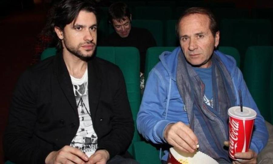 Ντίνος Αυγουστίδης: O πρώην σύζυγος της Τζομπανάκη και γοητευτικός πατέρας του Ορφέα, ο Σασμός και η υιοθεσία της κόρης του