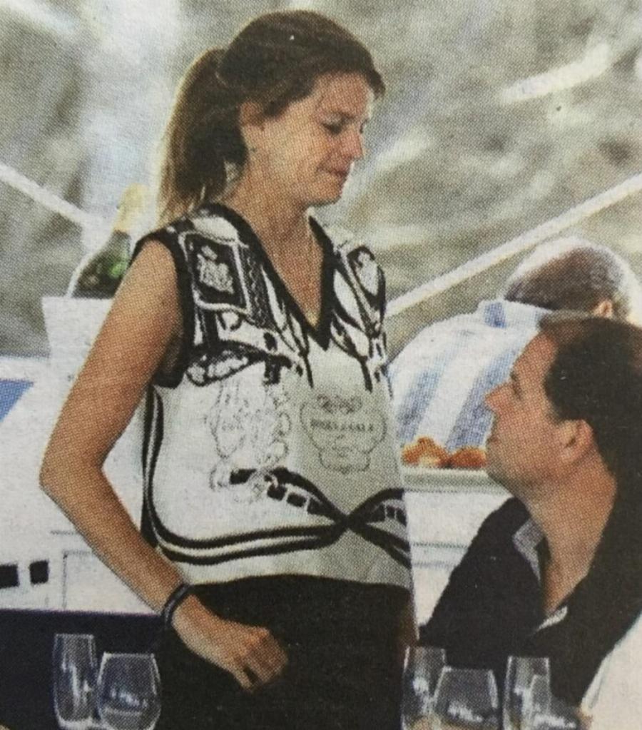 Εκατομμυριούχος, γοητευτικός και αινιγματικός: Η πρώτη δημόσια εμφάνιση της Άθηνας Ωνάση μαζί με τον νέο Ιταλό σύντροφό της