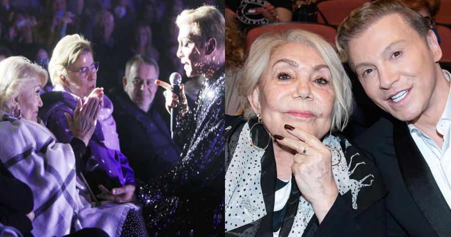 Μοναδικός Τάκης Ζαχαράτος: Τραγούδησε γονατιστός στην Μαρινέλλα και εκείνη συγκινήθηκε