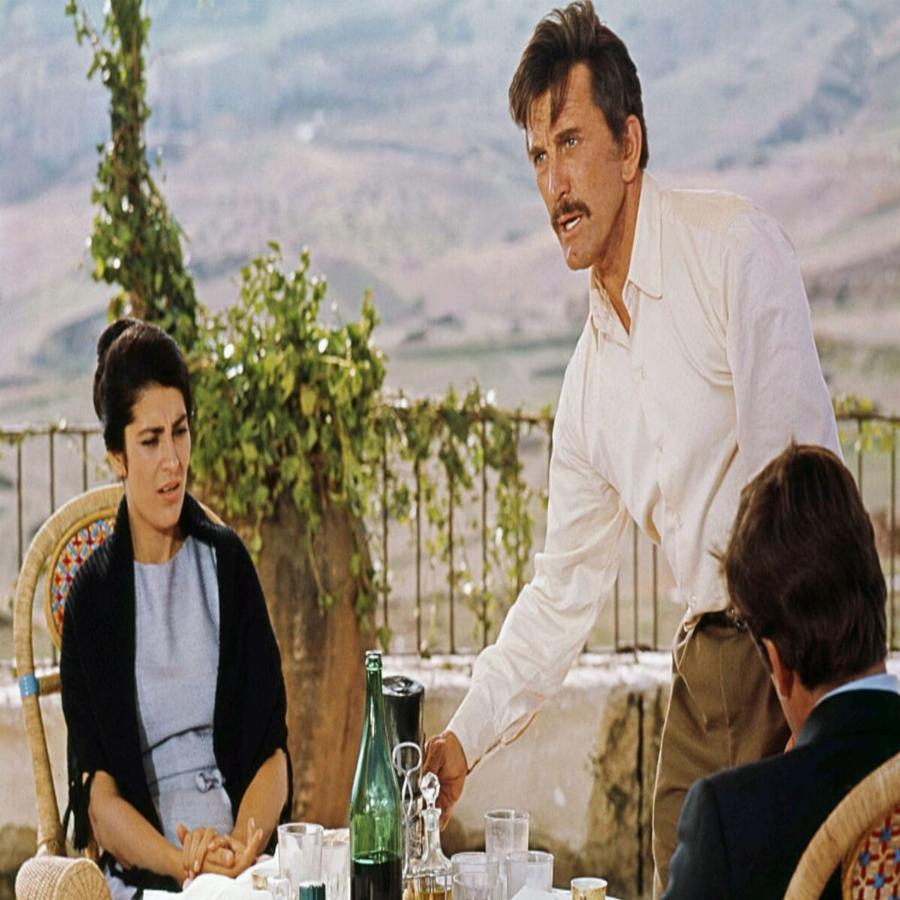 Το μεγάλο πάθος της ζωής της: Η Ειρήνη Παπά για τον θυελλώδη έρωτα με τον Μάρλον Μπράντο