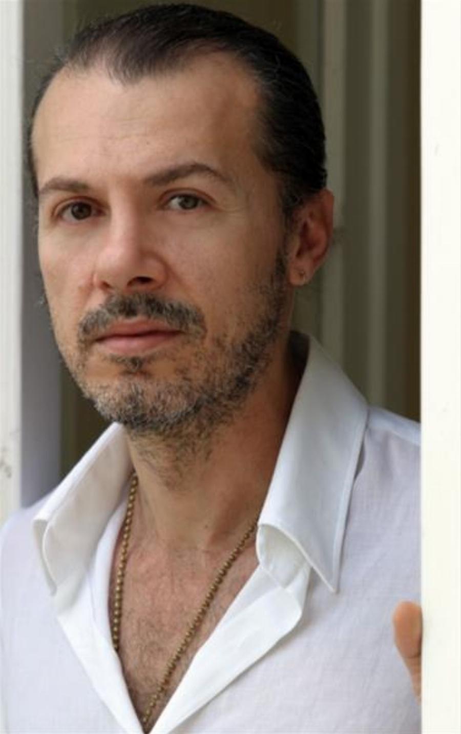 Κούκλα με φωνάρα και άψογο σώμα: Η κόρη του Λάζαρου Γεωργακόπουλου από τον “Παράδεισο των κυριών” έχει κερδίσει στο The Voice