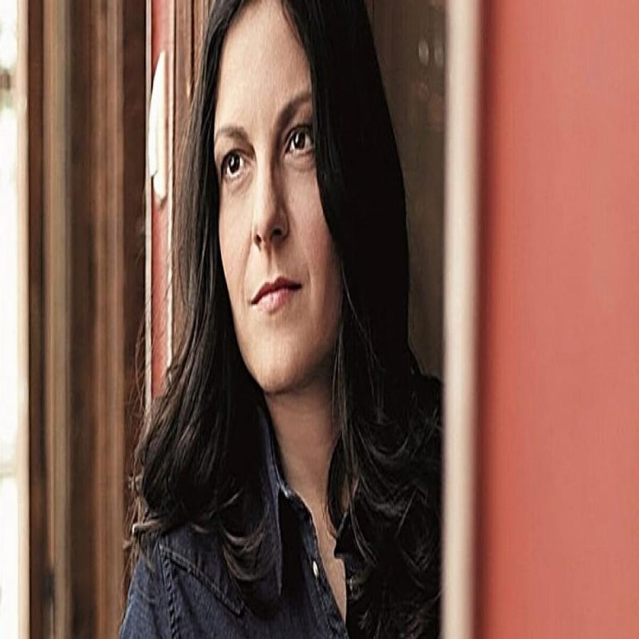 «Δίνουν τη δική τους μάχη»: Οι 10 Έλληνες διάσημοι που πάσχουν από κάποιο αυτοάνοσο νόσημα