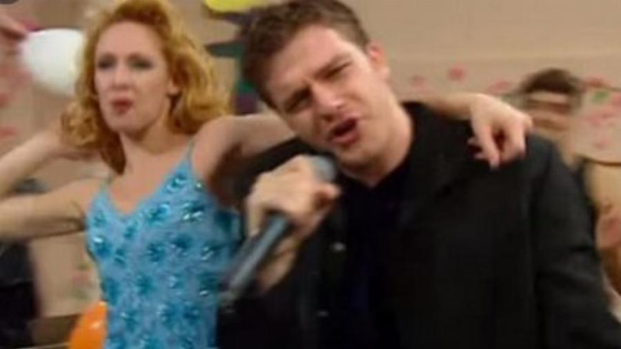 Γνώρισαν την επιτυχία και εξαφανίστηκαν: Οι 5 Έλληνες τραγουδιστές που δεν τους ξαναείδε ποτέ κανείς