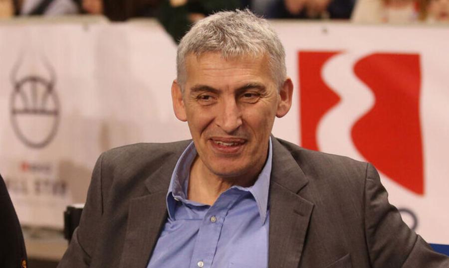 Ο κούκλος γιος του Παναγιώτη Φασουλά είναι ίδιος ο πατέρας του: Η μάχη με τον καρκίνο και η γιορτή των γενεθλίων του