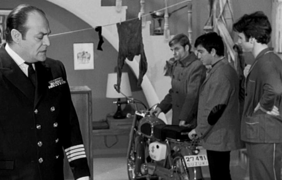 Βαγγέλης Ιωαννίδης: Το παιδί θαύμα της Φίνος Φιλμ, τα δύσκολα χρόνια, η εργασία στην οικοδομή και η συνεργασία με τον Κωνσταντάρα