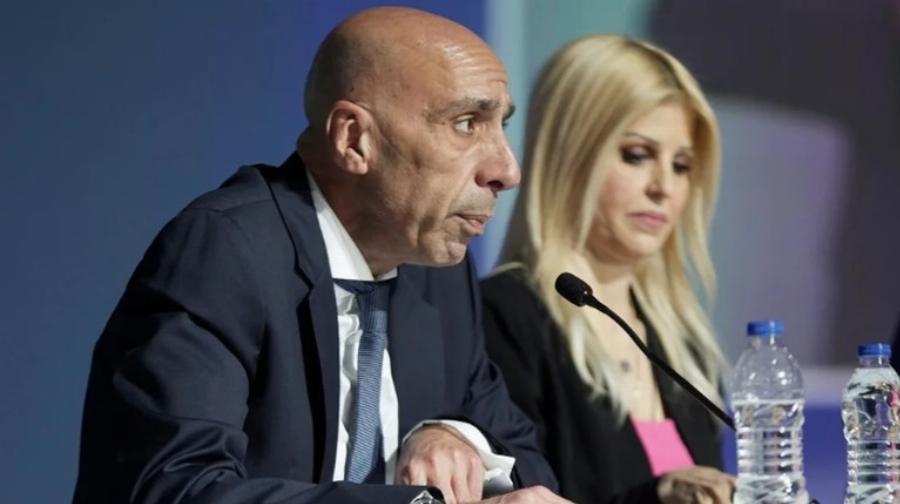 Την ξετρέλανε η ομορφιά του: «Γαλάζιος» ο έρωτας για την Έλενα Ράπτη και τον Γιάννη Μπρατάκο