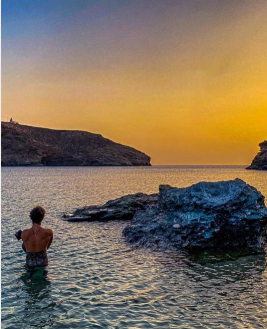 Σούσουρο με το σχόλιο της Ελένης Μενεγάκη: Τι έγραψε στην ανάρτηση του γιου της, Άγγελου Λάτσιου