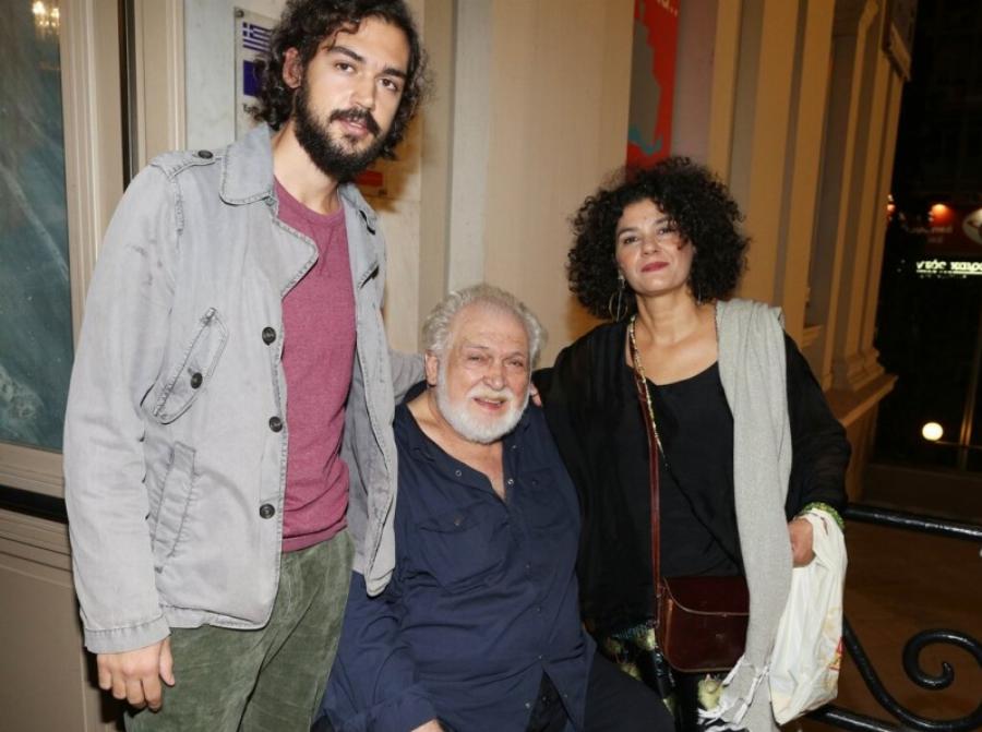 Αλέξανδρος Καζάκος: Ο 25χρονος γιος του Κώστα Καζάκου είναι ίδιος με την μητέρα του