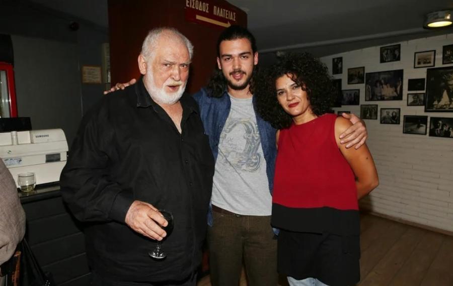 Αλέξανδρος Καζάκος: Ο 25χρονος γιος του Κώστα Καζάκου είναι ίδιος με την μητέρα του