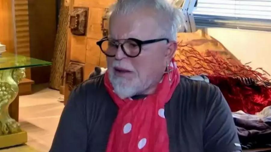 Νίκος Αποστολόπουλος: «Τη φωνή της Καγιά τη βρίσκω εξωφρενικά άσχημη, τα χασκόγελά της»